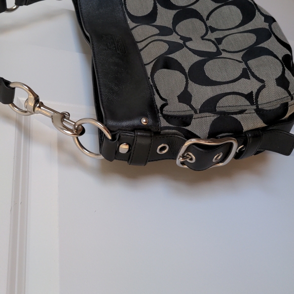 Coach Purse - Picture 3 of 7